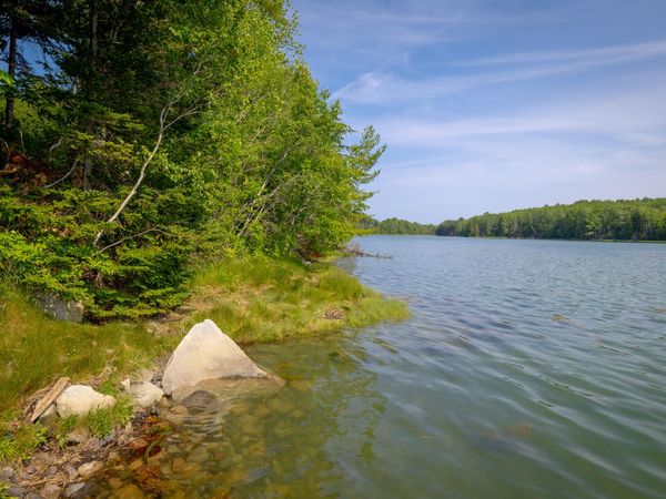 2211 U.S. 1 , Sullivan, ME 04664