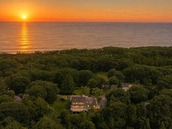 20 Beacon Lane , Cape Elizabeth, ME 04107