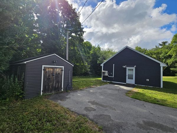 1467 Pushaw Road , Glenburn, ME 04401