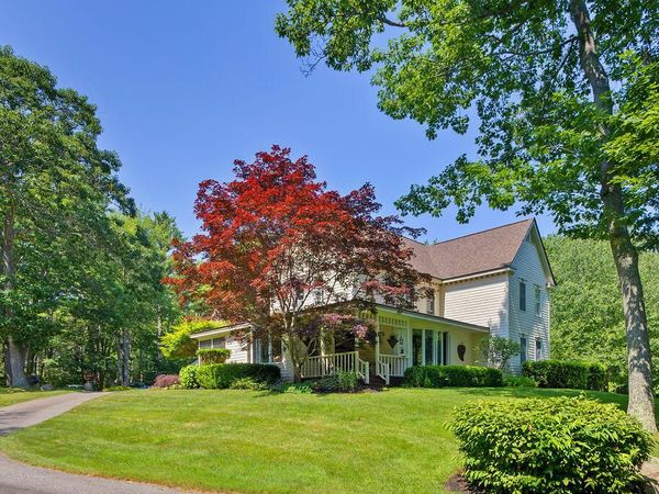 23 Elizabethan Drive , Kennebunkport, ME 04046