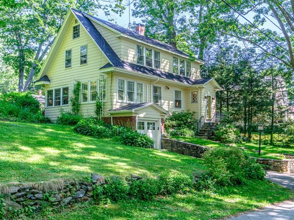 72 Stonybrook Road, Cape Elizabeth, ME 04107
