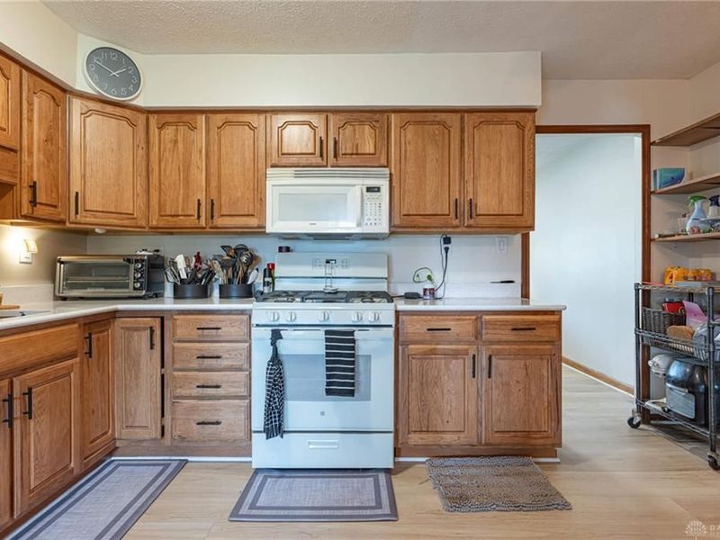 1658 Bowman Drive, Xenia, OH 45385 Photo 10