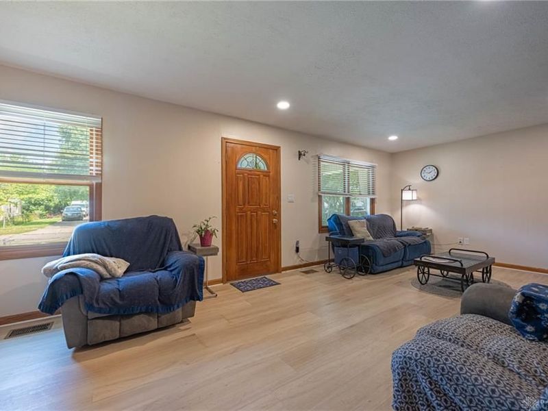 1658 Bowman Drive, Xenia, OH 45385 Photo 3