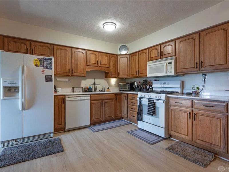 1658 Bowman Drive, Xenia, OH 45385 Photo 6