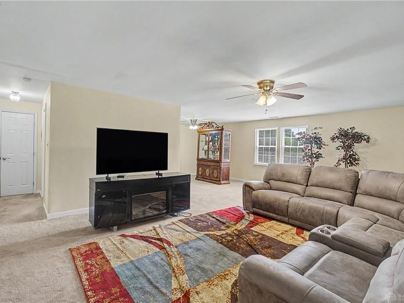 7816 Waterton Court, Trotwood, OH 45426 Photo 10