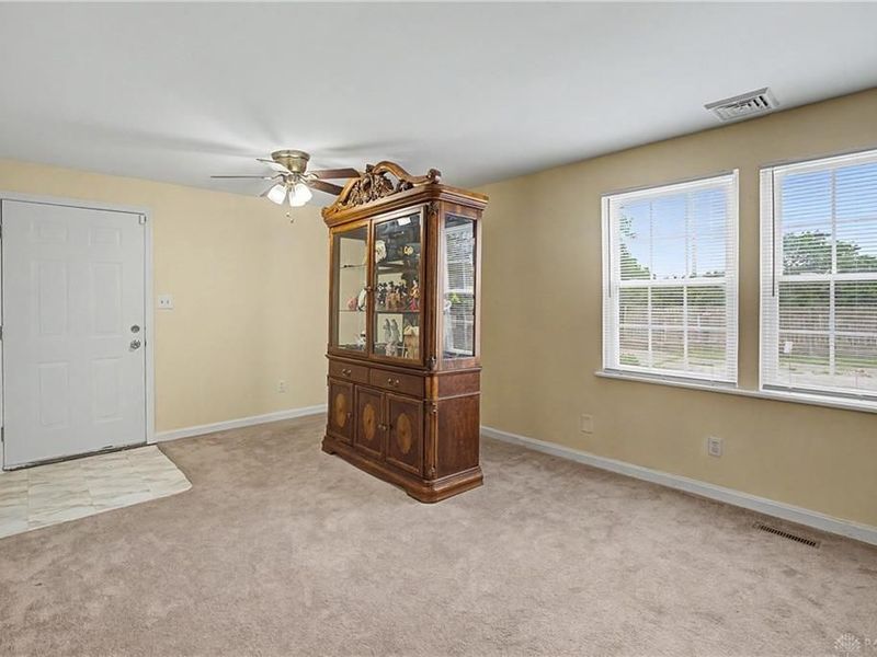 7816 Waterton Court, Trotwood, OH 45426 Photo 12