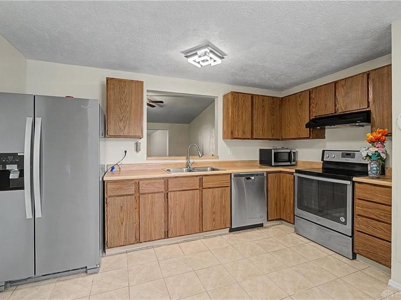 7816 Waterton Court, Trotwood, OH 45426 Photo 14