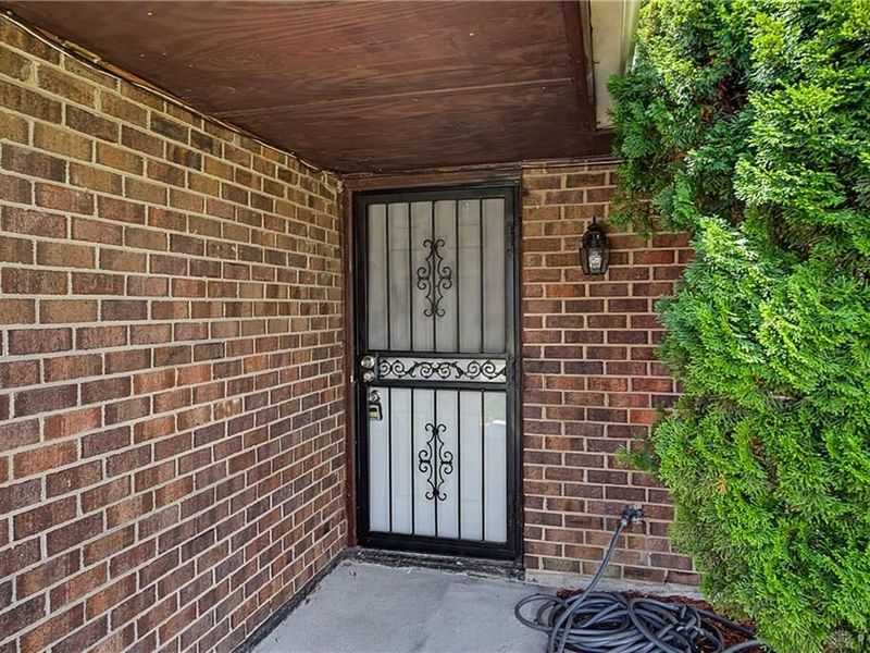 7816 Waterton Court, Trotwood, OH 45426 Photo 3