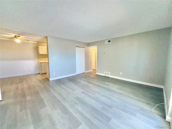 10211 Ura Lane, Unit 6-302, Denver, CO 80260
