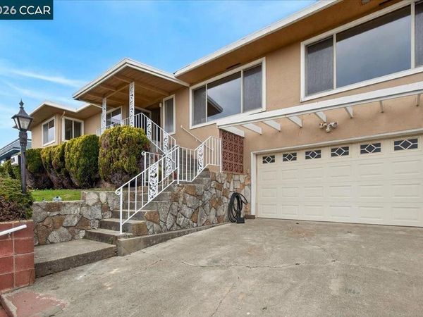 1374 Santa Clara Street, Richmond, CA 94804