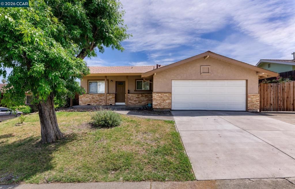 149 Lomita Ave, Vacaville, CA 95688 Main Photo