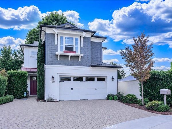 1578 Redlands, Costa Mesa, CA 92627