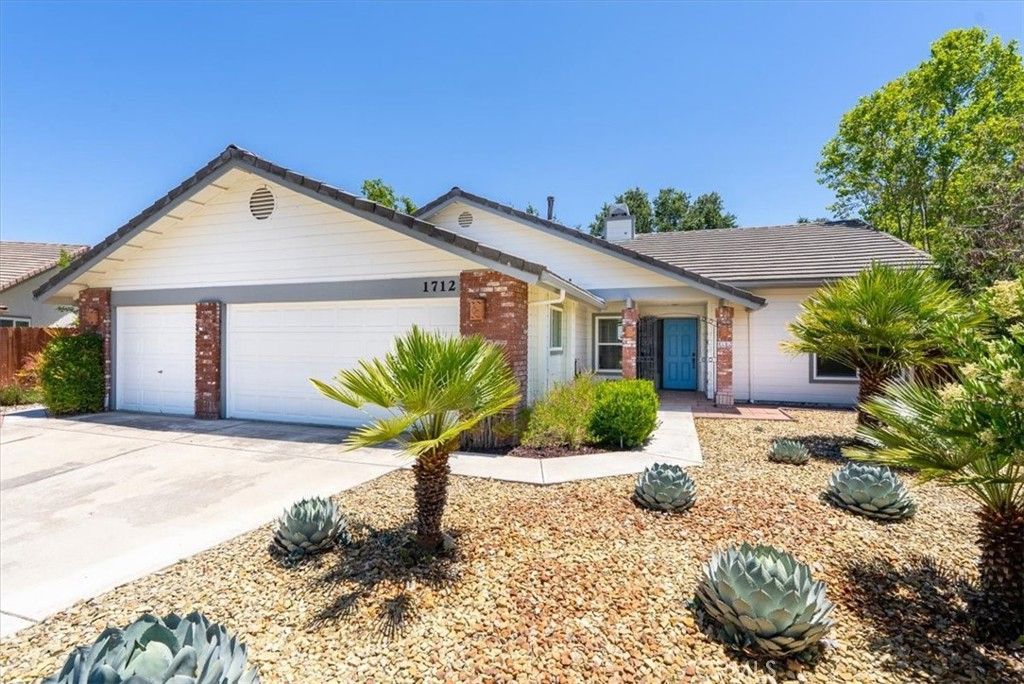 1712 Current, Paso Robles, CA 93446 Main Photo