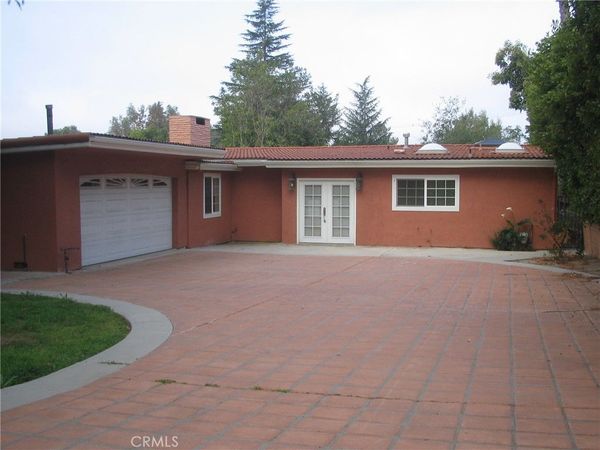 5325 La Forest Drive, La Canada Flintridge, CA 91011