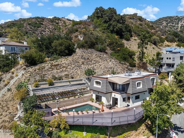 1861 Oakmont Terrace, Glendale, CA 91208