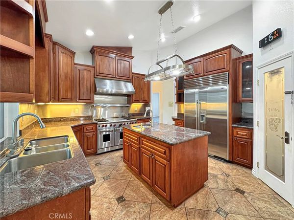 875 Clark, Riverside, CA 92501