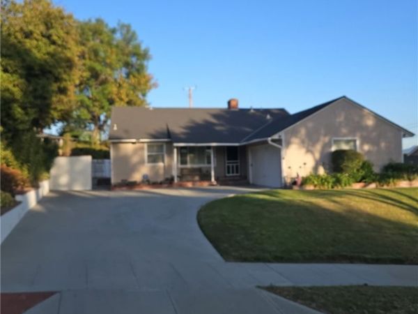 806 Stanford, Burbank, CA 91504