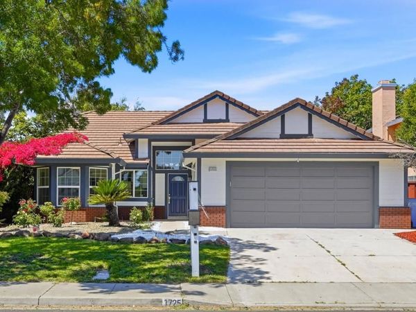 1725 Red Maple Street, Union City, CA 94587