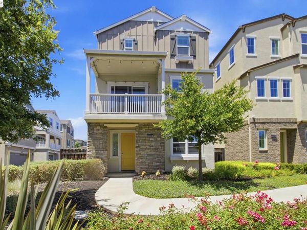 7240 Carneros Ln, Dublin, CA 94568