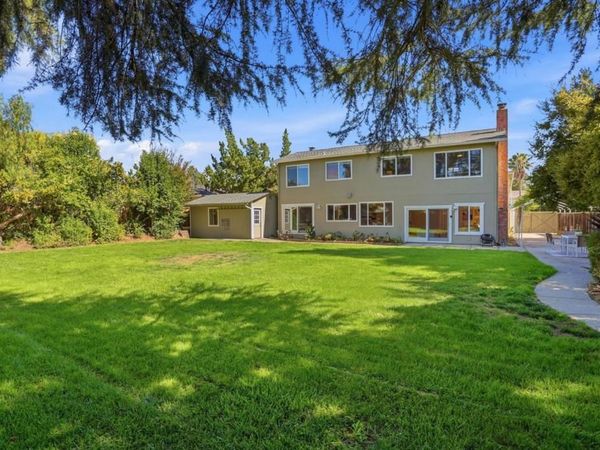 560 Tawny Drive, Pleasanton, CA 94566