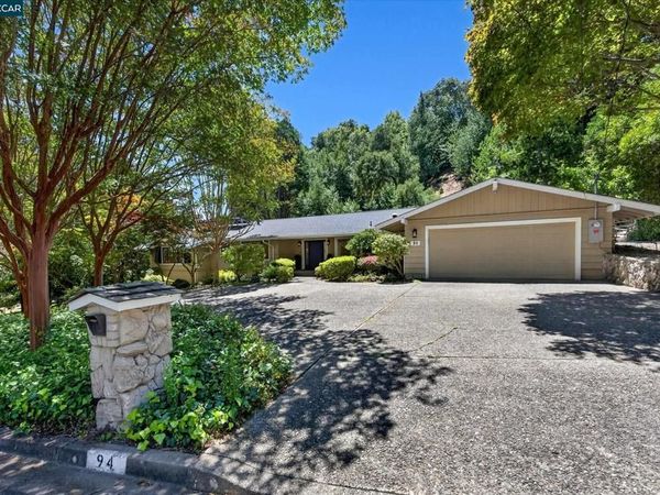 94 Devin Drive, Moraga, CA 94556