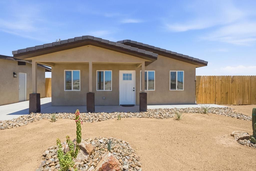 2184 Riviera Court, Thermal, CA 92274 Main Photo