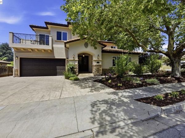 307 Dana St, Fremont, CA 94539