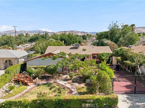1350 E Avenue R3, Palmdale, CA 93550
