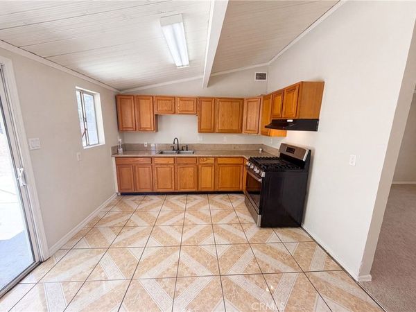 415 E Indian School, Banning, CA 92220