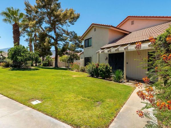6025 Arroyo Road, Unit 8, Palm Springs, CA 92264