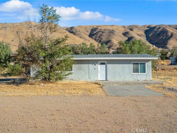 9376 Flora Vista, Apple Valley, CA 92308