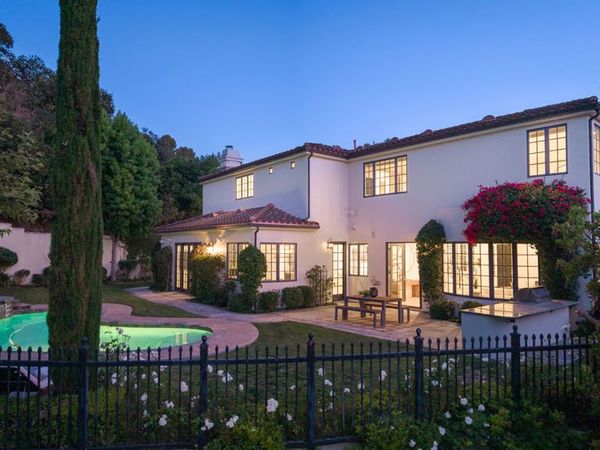 3686 Benedict Canyon Lane, Sherman Oaks, CA 91423