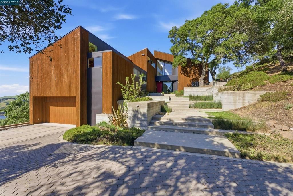 240 Tappan Ln, Orinda, CA 94563 Main Photo