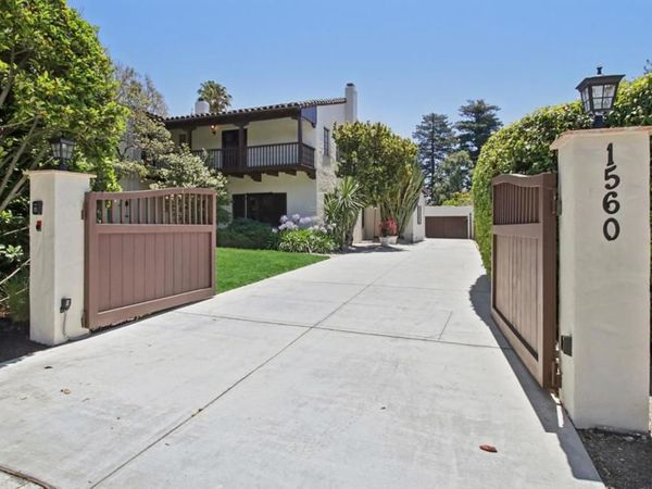 1560 University Avenue, Palo Alto, CA 94301