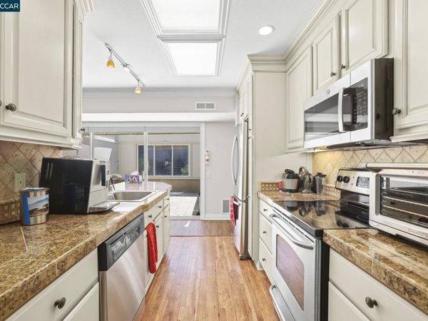 2308 Pine Knoll Dr, Unit 3, Walnut Creek, CA 94595
