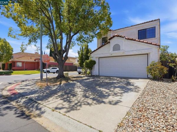 1032 Burnham Dr, Pittsburg, CA 94565