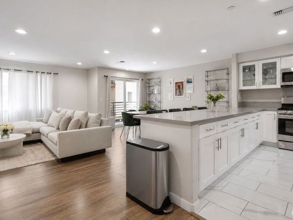 14321 Irma Way, Los Angeles, CA 91405