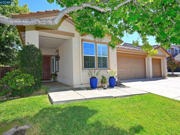 1725 Hazeltine Way, Fairfield, CA 94533