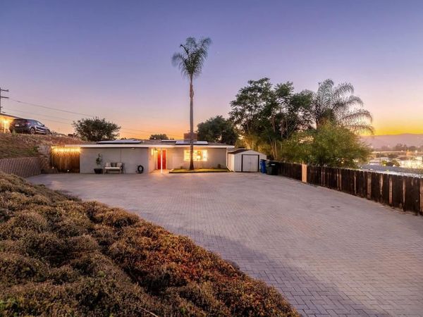 9742 Emerald Hill, Lakeside, CA 92040