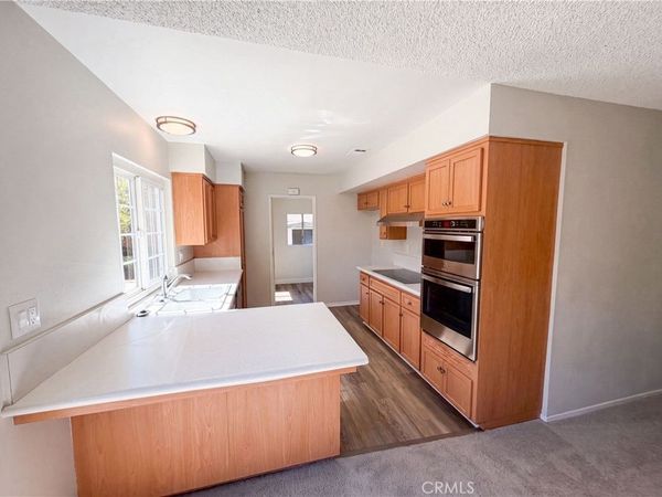 648 Brentwood, Upland, CA 91786