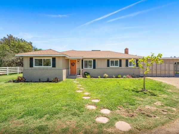 10818 E Whitmore Avenue, Hughson, CA 95326