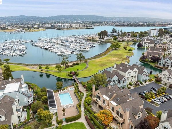 13 Regulus Ct, Alameda, CA 94501