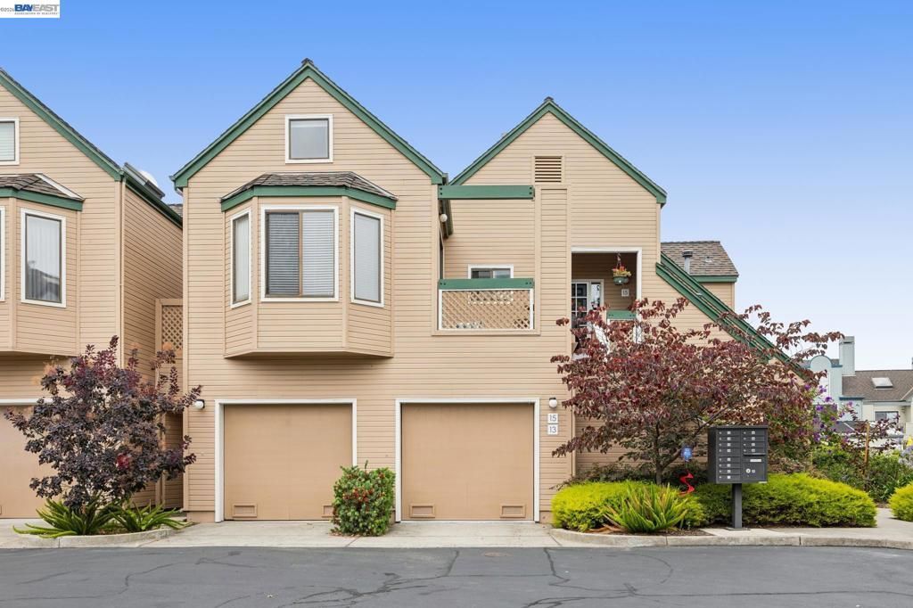 13 Regulus Ct, Alameda, CA 94501 Main Photo