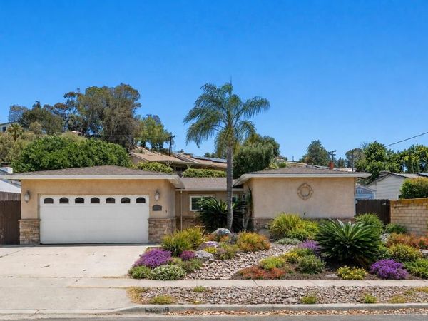 5371 Swarthmore St., La Mesa, CA 91942