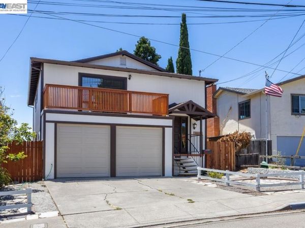 16645 Cowell St, Castro Valley, CA 94578