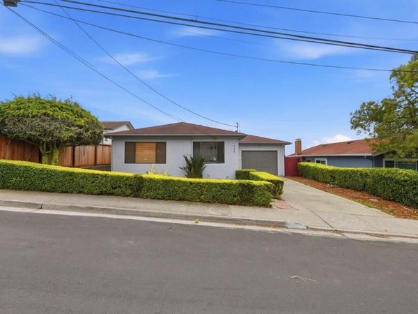 444 Heathcliff Drive, Pacifica, CA 94044
