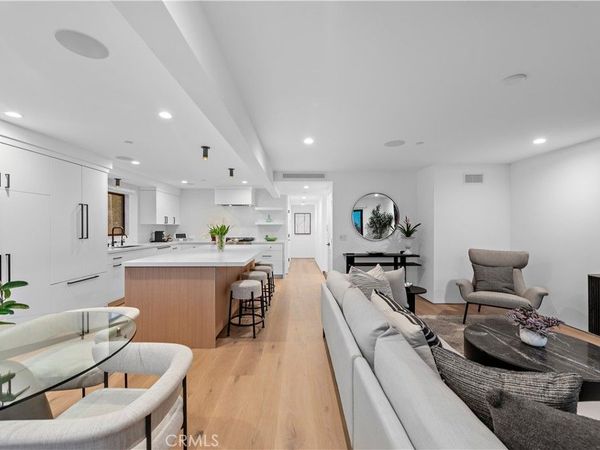 322 1/2 Iris Avenue, Corona Del Mar, CA 92625