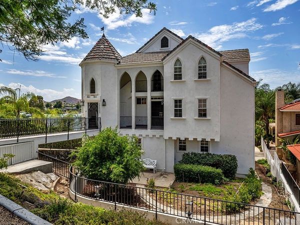 30050 Big Range, Unit 2, Canyon Lake, CA 92587