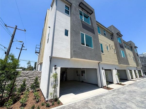 11706 Arkansas Street, Unit F, Artesia, CA 90701