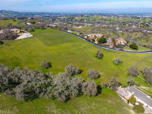 1855 Hanging Tree Lane, Templeton, CA 93465